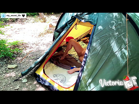 ❤️ ថតដោយកាមេរ៉ា Passionate jerk off Stranger in a tent ️❌ អាសអាភាស នៅពួកយើង  ☑